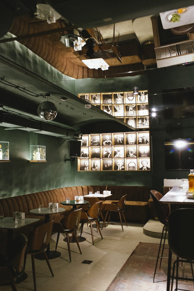 Момент со спектакля